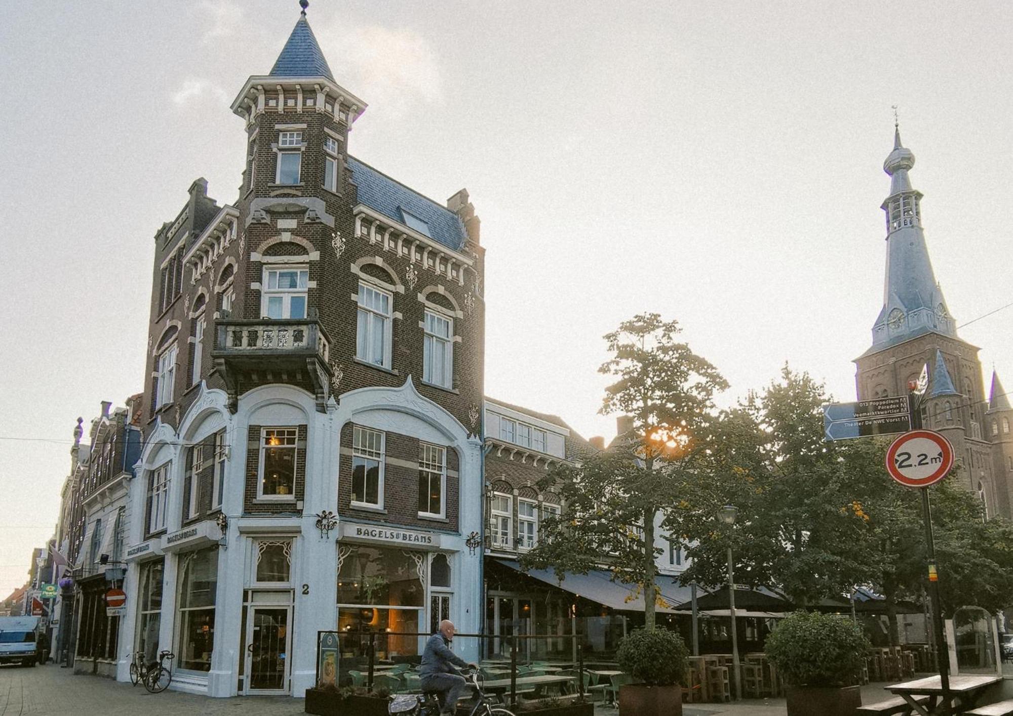6P Hotspot Wifi Near Poppodium013 And City Center Tilburg Exterior photo